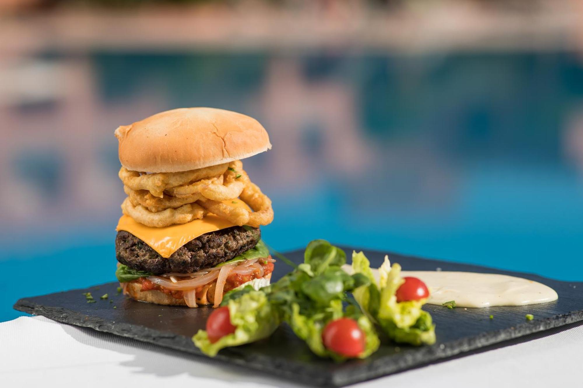 Grand Mogador Agdal & Spa Marrakesh Esterno foto A burger with onion rings